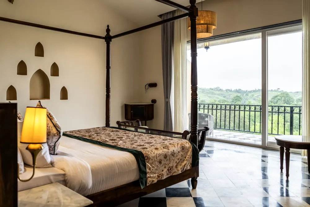 The suite and its balcony