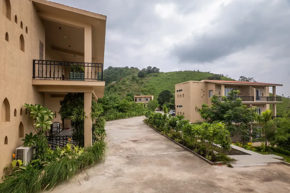 The block against the hill